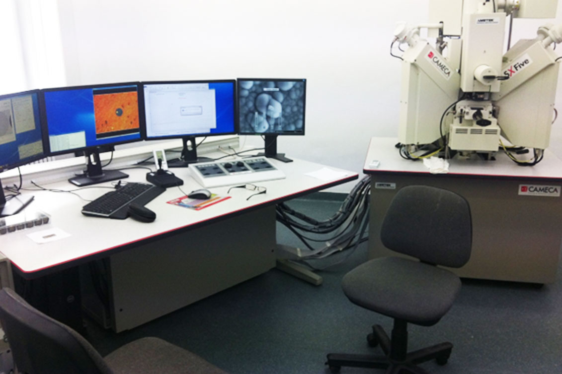 CAMECA SX-Five Electron microprobe (Electron Probe Micro Analyzer)